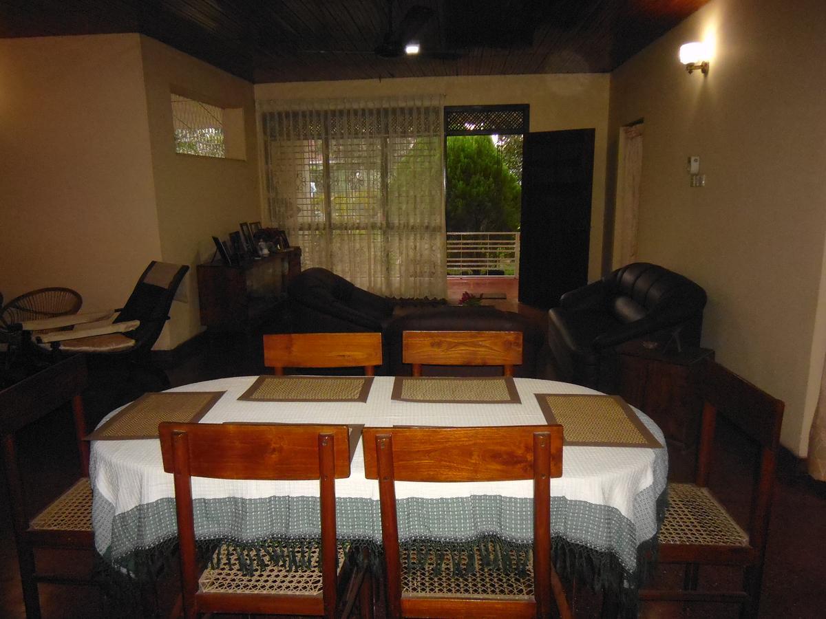 Mama'S Hostel By Taprobane Negombo Exteriör bild