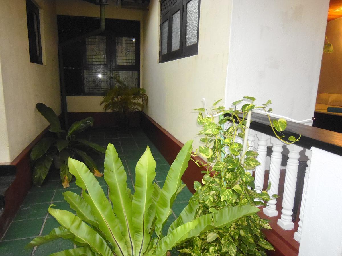 Mama'S Hostel By Taprobane Negombo Exteriör bild